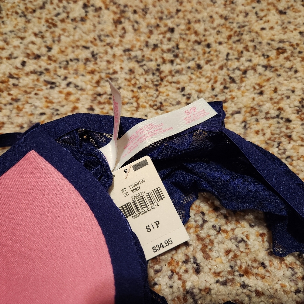NEW VS PINK BRA - SIZE SMALL - Picture 3 of 3